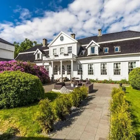 Ferienhaus Unique, Historic On Large Property, 800sqm