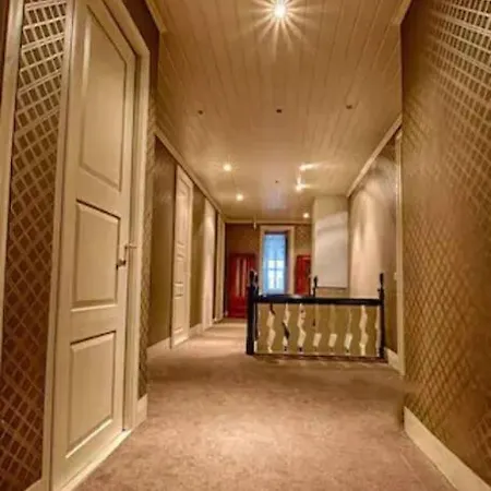Unique, Historic On Large Property, 800sqm * Ask i Nordhordaland